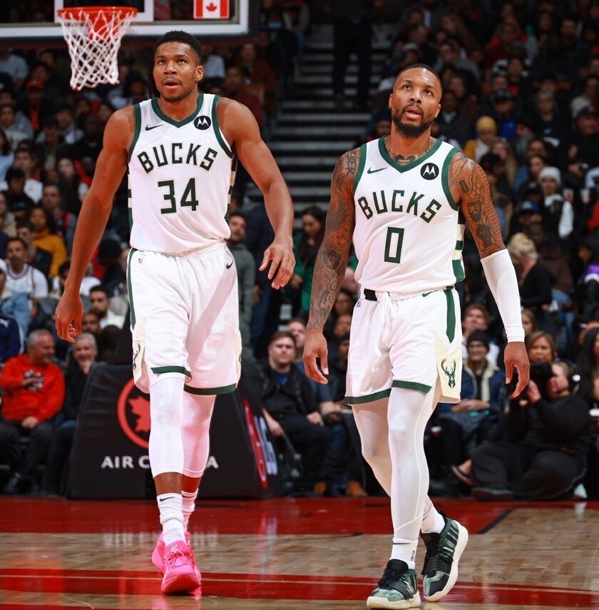 关于里程碑夜密尔沃基雄鹿篮板制胜,亚冠冲刺阶段刷纪录,态度坚定,阵容厚度经受考验的信息